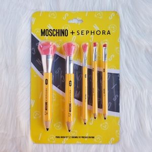 MOSCHINO x sephora makeup brushes